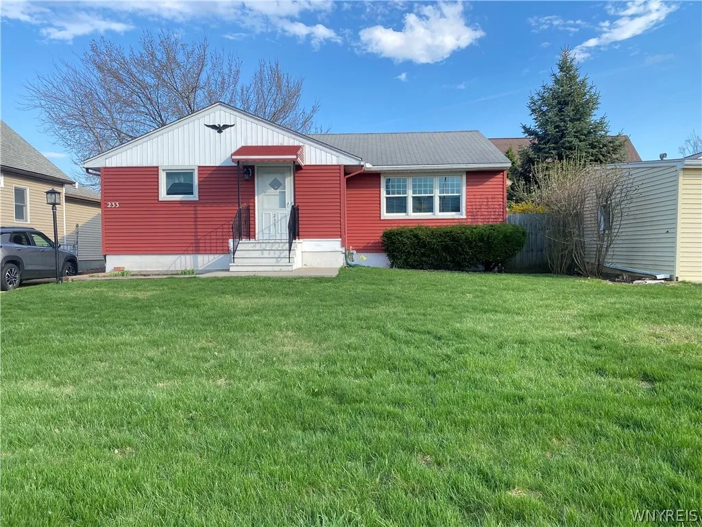 233 Vulcan Street, Buffalo, New York 14207, Buffalo, New York 14207, 3 Bedrooms Bedrooms, 5 Rooms Rooms,1 BathroomBathrooms,Residential,Closed,233 Vulcan Street, Buffalo, New York 14207,0,B1678017