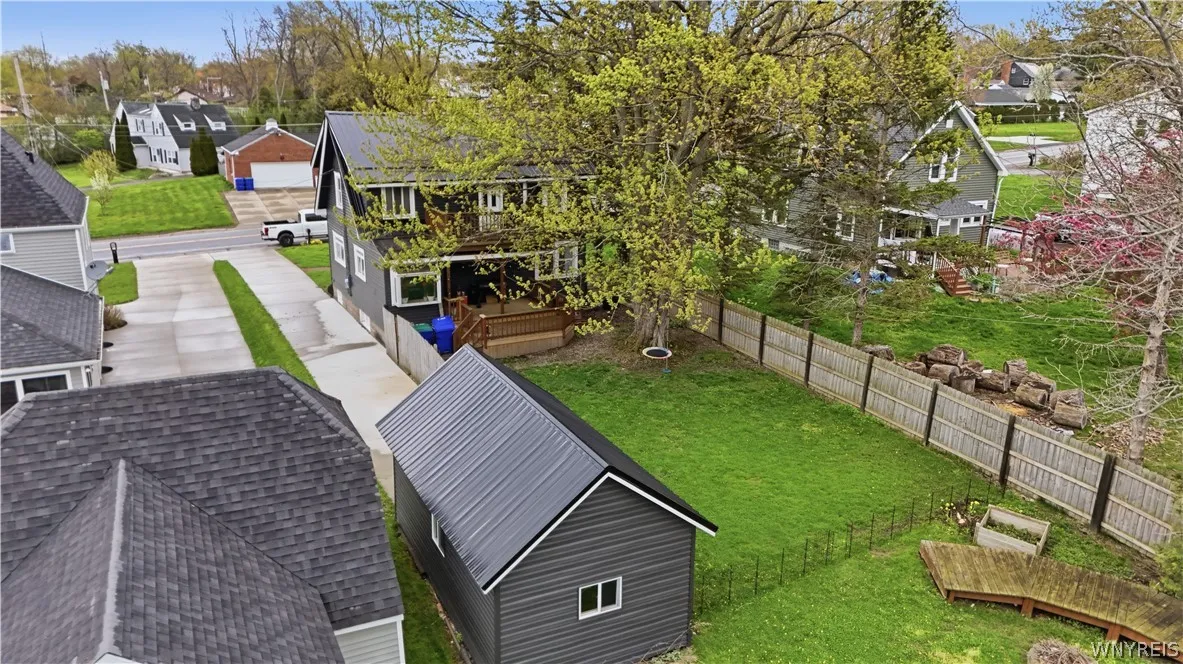 2575 Amsdell Road, Hamburg, New York 14075, Hamburg, New York 14075, 3 Bedrooms Bedrooms, 7 Rooms Rooms,1 BathroomBathrooms,Residential,For Sale,2575 Amsdell Road, Hamburg, New York 14075,0,B1676921
