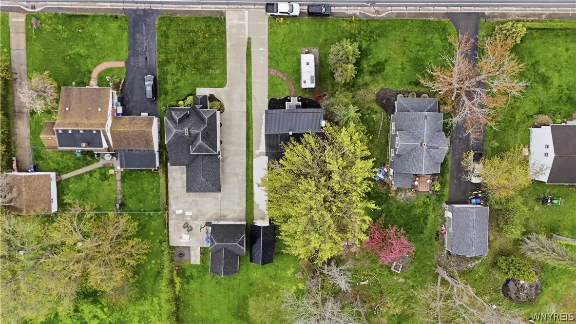 2575 Amsdell Road, Hamburg, New York 14075, Hamburg, New York 14075, 3 Bedrooms Bedrooms, 7 Rooms Rooms,1 BathroomBathrooms,Residential,For Sale,2575 Amsdell Road, Hamburg, New York 14075,0,B1676921
