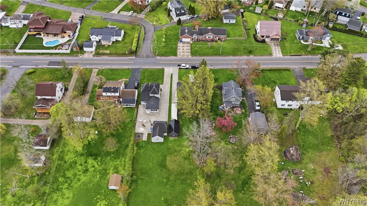 2575 Amsdell Road, Hamburg, New York 14075, Hamburg, New York 14075, 3 Bedrooms Bedrooms, 7 Rooms Rooms,1 BathroomBathrooms,Residential,For Sale,2575 Amsdell Road, Hamburg, New York 14075,0,B1676921