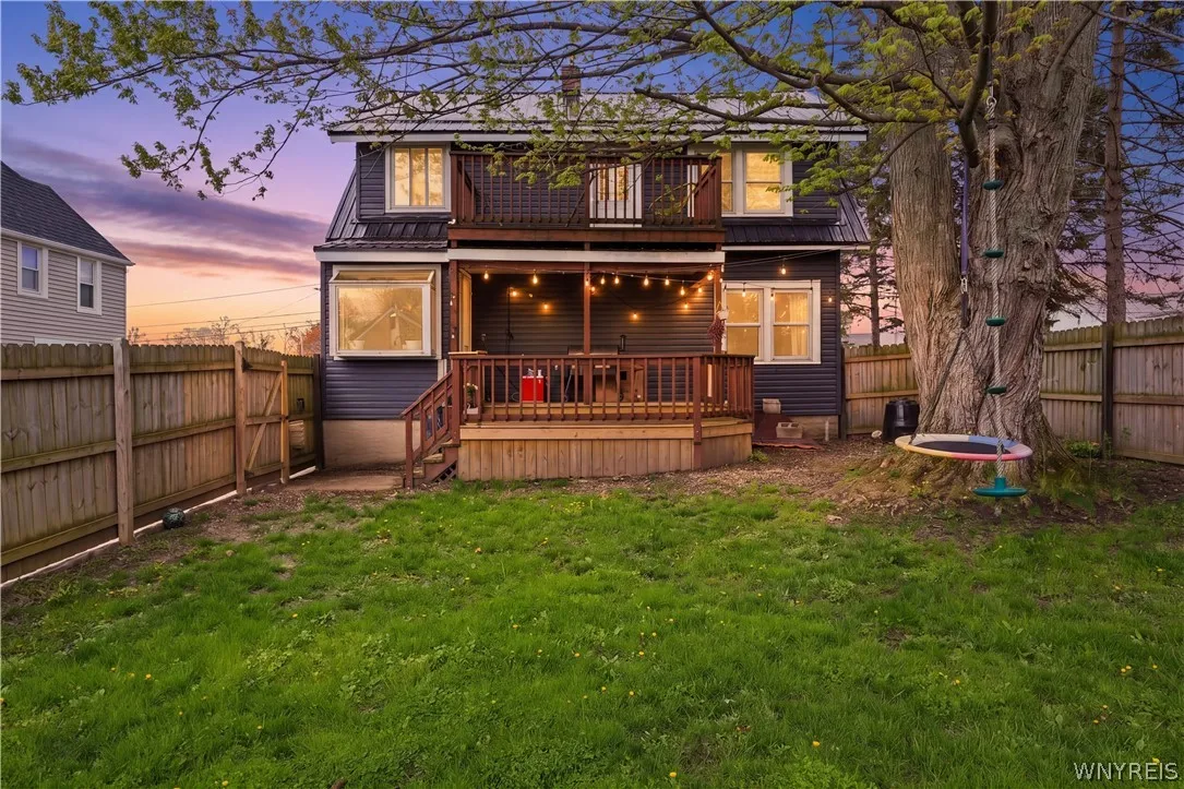 2575 Amsdell Road, Hamburg, New York 14075, Hamburg, New York 14075, 3 Bedrooms Bedrooms, 7 Rooms Rooms,1 BathroomBathrooms,Residential,For Sale,2575 Amsdell Road, Hamburg, New York 14075,0,B1676921