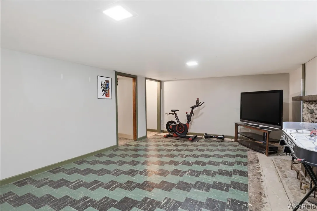 2575 Amsdell Road, Hamburg, New York 14075, Hamburg, New York 14075, 3 Bedrooms Bedrooms, 7 Rooms Rooms,1 BathroomBathrooms,Residential,For Sale,2575 Amsdell Road, Hamburg, New York 14075,0,B1676921