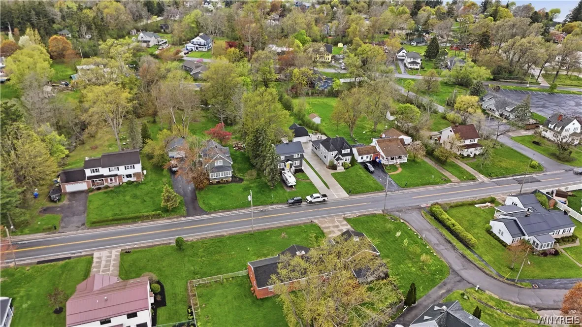 2575 Amsdell Road, Hamburg, New York 14075, Hamburg, New York 14075, 3 Bedrooms Bedrooms, 7 Rooms Rooms,1 BathroomBathrooms,Residential,For Sale,2575 Amsdell Road, Hamburg, New York 14075,0,B1676921