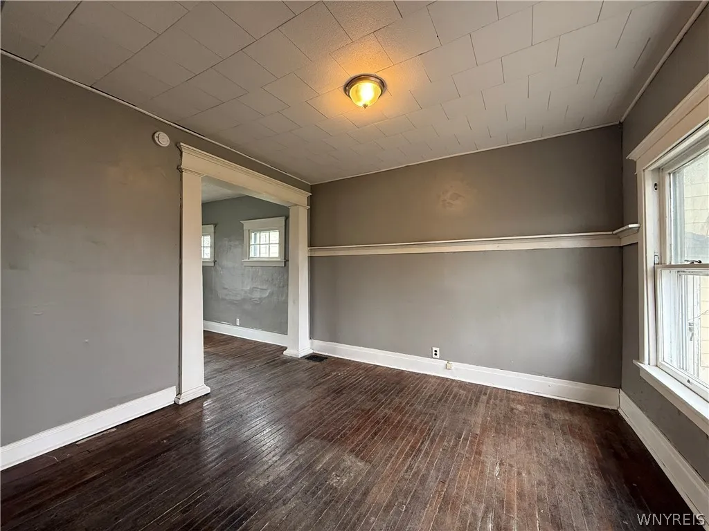 79 Henrietta Avenue, Buffalo, New York 14207, Buffalo, New York 14207, 3 Bedrooms Bedrooms, 6 Rooms Rooms,1 BathroomBathrooms,Residential,For Sale,79 Henrietta Avenue, Buffalo, New York 14207,0,B1658183