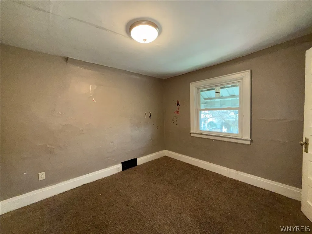 77 Mayer Avenue, Buffalo, New York 14207, Buffalo, New York 14207, 3 Bedrooms Bedrooms, 6 Rooms Rooms,1 BathroomBathrooms,Residential,For Sale,77 Mayer Avenue, Buffalo, New York 14207,0,B1663537