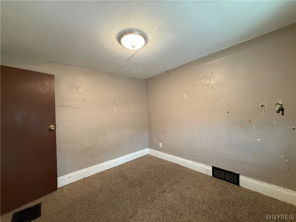77 Mayer Avenue, Buffalo, New York 14207, Buffalo, New York 14207, 3 Bedrooms Bedrooms, 6 Rooms Rooms,1 BathroomBathrooms,Residential,For Sale,77 Mayer Avenue, Buffalo, New York 14207,0,B1663537