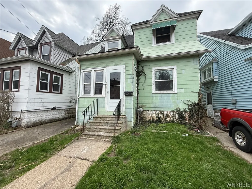 77 Mayer Avenue, Buffalo, New York 14207, Buffalo, New York 14207, 3 Bedrooms Bedrooms, 6 Rooms Rooms,1 BathroomBathrooms,Residential,For Sale,77 Mayer Avenue, Buffalo, New York 14207,0,B1663537