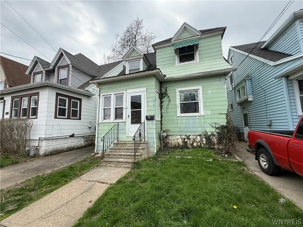 77 Mayer Avenue, Buffalo, New York 14207, Buffalo, New York 14207, 3 Bedrooms Bedrooms, 6 Rooms Rooms,1 BathroomBathrooms,Residential,For Sale,77 Mayer Avenue, Buffalo, New York 14207,0,B1663537