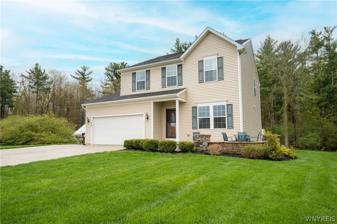 75 Hilltowne Drive, Orchard Park, New York 14127, Orchard Park, New York 14127, 4 Bedrooms Bedrooms, 9 Rooms Rooms,2 BathroomsBathrooms,Residential,For Sale,75 Hilltowne Drive, Orchard Park, New York 14127,0,B1678196