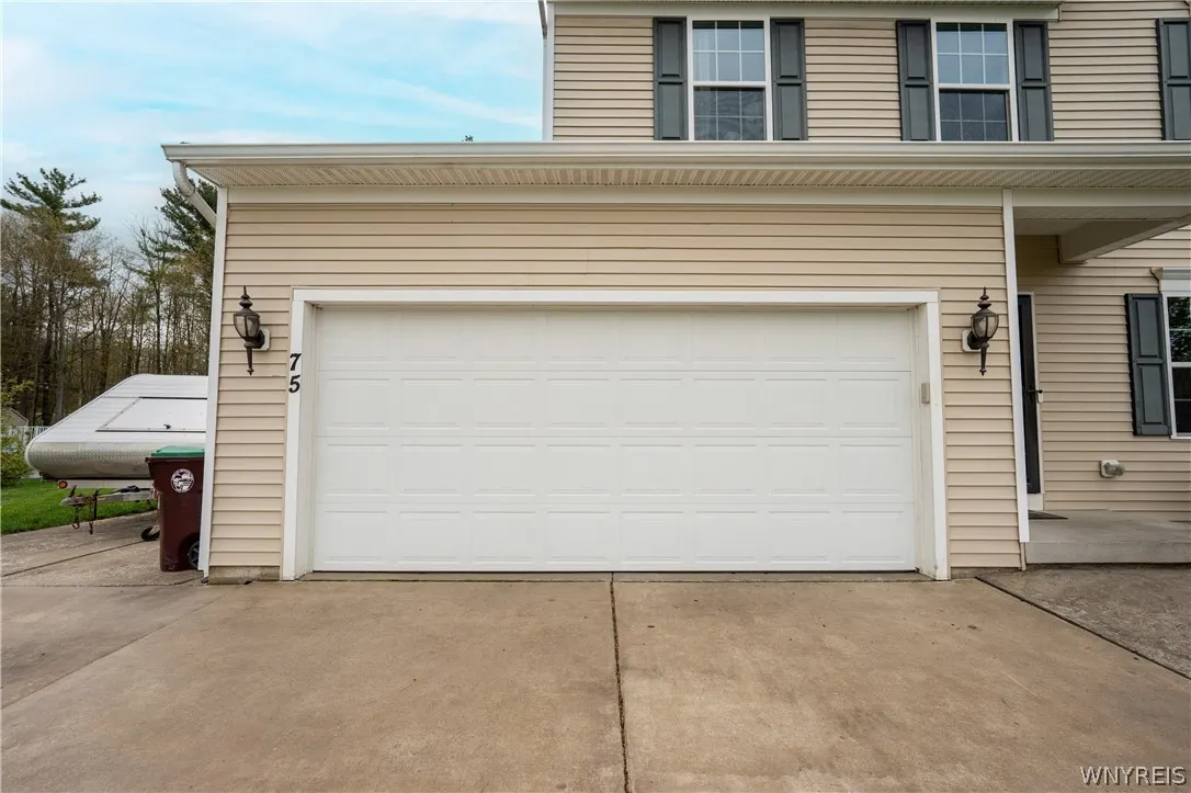 75 Hilltowne Drive, Orchard Park, New York 14127, Orchard Park, New York 14127, 4 Bedrooms Bedrooms, 9 Rooms Rooms,2 BathroomsBathrooms,Residential,For Sale,75 Hilltowne Drive, Orchard Park, New York 14127,0,B1678196