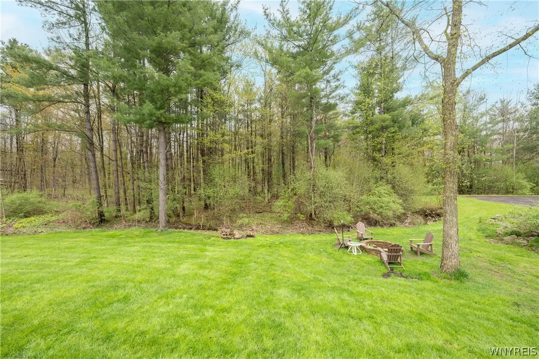 75 Hilltowne Drive, Orchard Park, New York 14127, Orchard Park, New York 14127, 4 Bedrooms Bedrooms, 9 Rooms Rooms,2 BathroomsBathrooms,Residential,For Sale,75 Hilltowne Drive, Orchard Park, New York 14127,0,B1678196