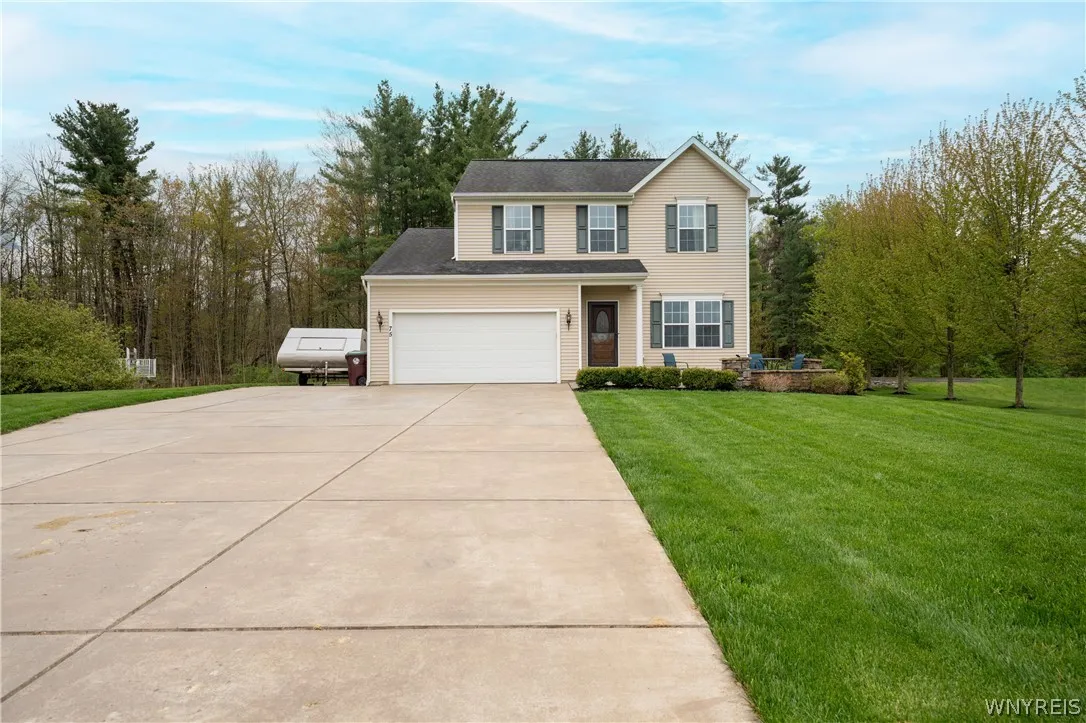75 Hilltowne Drive, Orchard Park, New York 14127, Orchard Park, New York 14127, 4 Bedrooms Bedrooms, 9 Rooms Rooms,2 BathroomsBathrooms,Residential,For Sale,75 Hilltowne Drive, Orchard Park, New York 14127,0,B1678196
