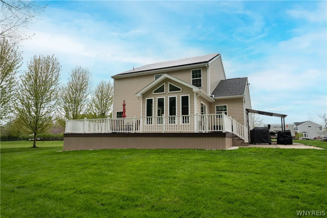 75 Hilltowne Drive, Orchard Park, New York 14127, Orchard Park, New York 14127, 4 Bedrooms Bedrooms, 9 Rooms Rooms,2 BathroomsBathrooms,Residential,For Sale,75 Hilltowne Drive, Orchard Park, New York 14127,0,B1678196