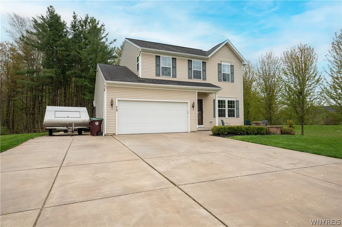 75 Hilltowne Drive, Orchard Park, New York 14127, Orchard Park, New York 14127, 4 Bedrooms Bedrooms, 9 Rooms Rooms,2 BathroomsBathrooms,Residential,For Sale,75 Hilltowne Drive, Orchard Park, New York 14127,0,B1678196