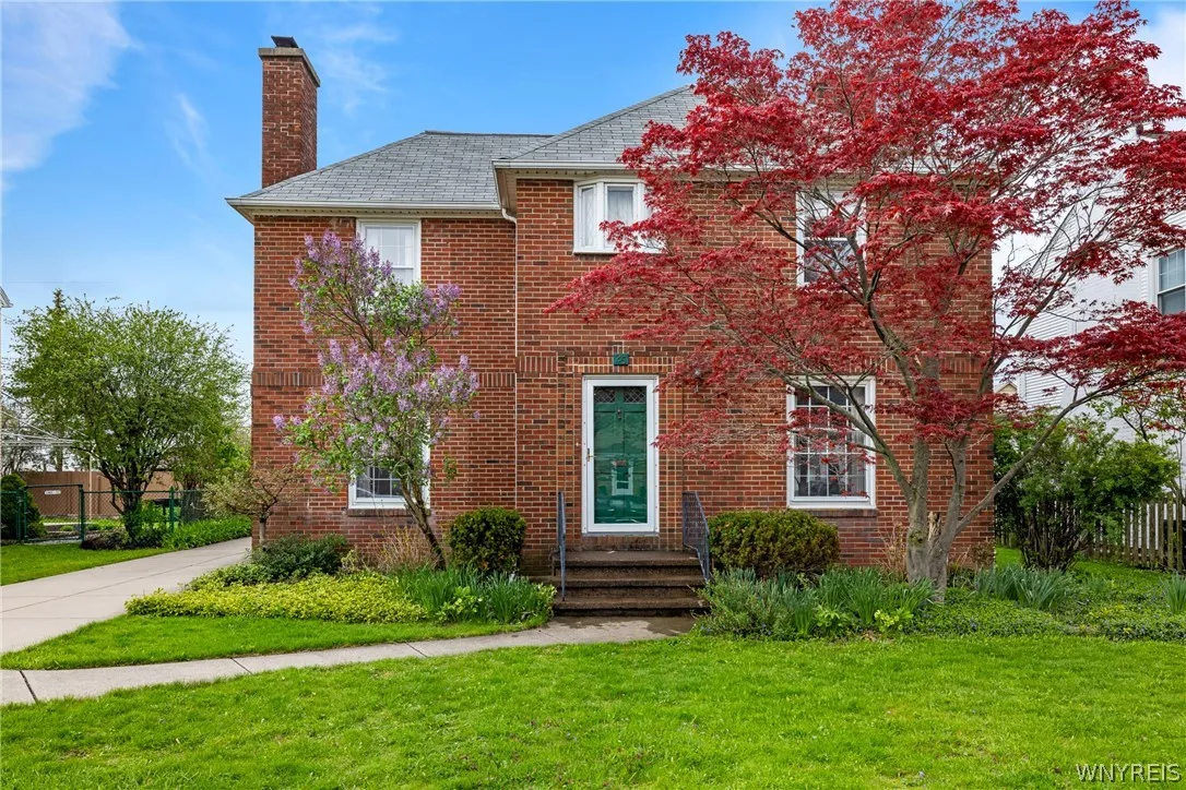 25 Saint Johns Avenue, Tonawanda, New York 14223, Tonawanda, New York 14223, 4 Bedrooms Bedrooms, 10 Rooms Rooms,2 BathroomsBathrooms,Residential,Closed,25 Saint Johns Avenue, Tonawanda, New York 14223,0,B1678235