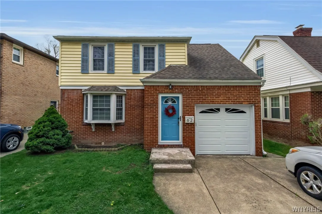 62 Endicott Dr, Amherst, New York 14226, Amherst, New York 14226, 3 Bedrooms Bedrooms, 7 Rooms Rooms,1 BathroomBathrooms,Residential,For Sale,62 Endicott Dr, Amherst, New York 14226,0,B1678264
