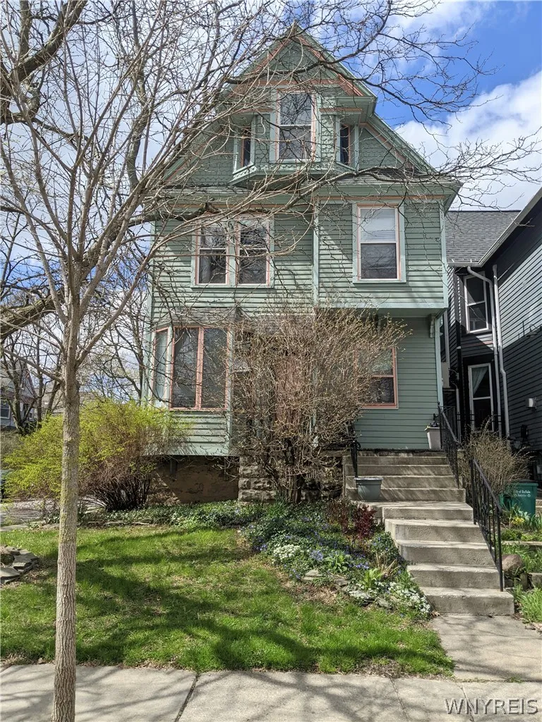344 Hudson Street Upper, Buffalo, New York 14201, Buffalo, New York 14201, 2 Bedrooms Bedrooms, 4 Rooms Rooms,1 BathroomBathrooms,Residential Lease,Closed,344 Hudson Street Upper, Buffalo, New York 14201,0,B1678558