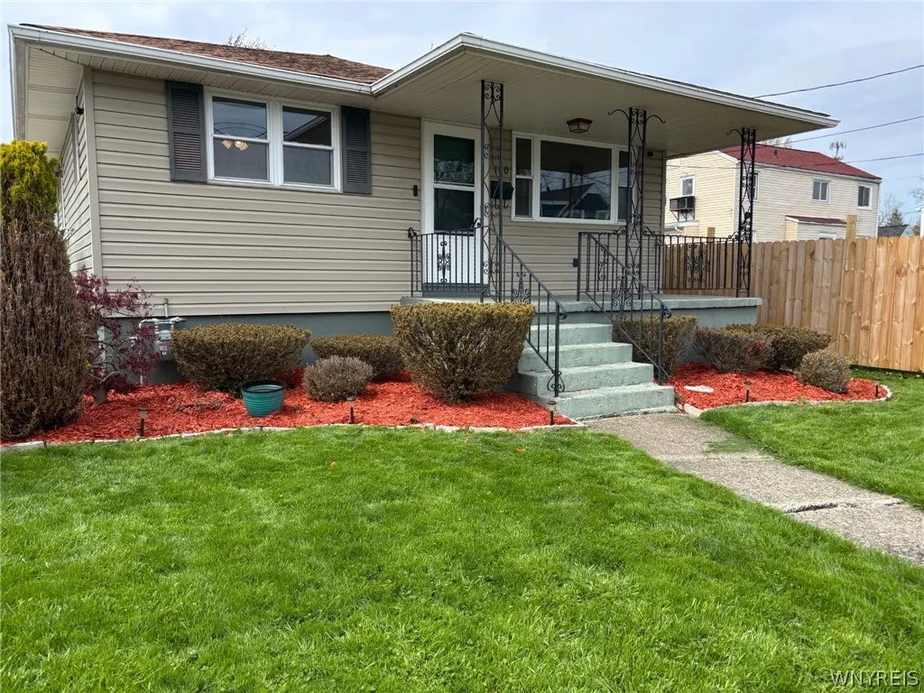 160 Weyand Avenue, Buffalo, New York 14210, Buffalo, New York 14210, 3 Bedrooms Bedrooms, 5 Rooms Rooms,1 BathroomBathrooms,Residential,Closed,160 Weyand Avenue, Buffalo, New York 14210,0,B1676593