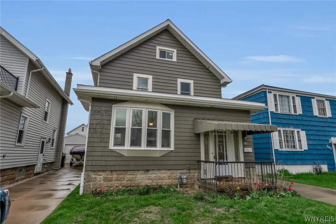 201 Mang Avenue, Tonawanda, New York 14217, Tonawanda, New York 14217, 3 Bedrooms Bedrooms, 8 Rooms Rooms,2 BathroomsBathrooms,Residential,Closed,201 Mang Avenue, Tonawanda, New York 14217,0,B1678863
