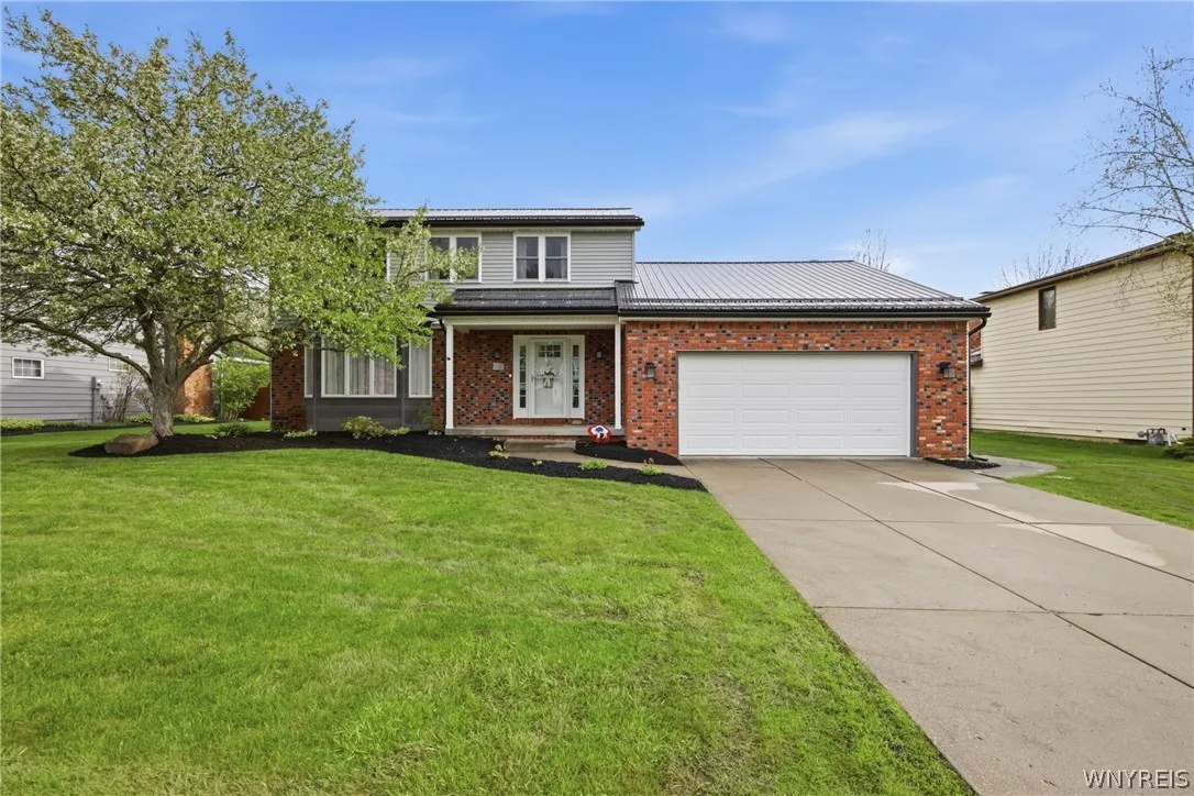 14 Centennial Court, West Seneca, New York 14224, West Seneca, New York 14224, 4 Bedrooms Bedrooms, 7 Rooms Rooms,3 BathroomsBathrooms,Residential,Closed,14 Centennial Court, West Seneca, New York 14224,0,B1678895
