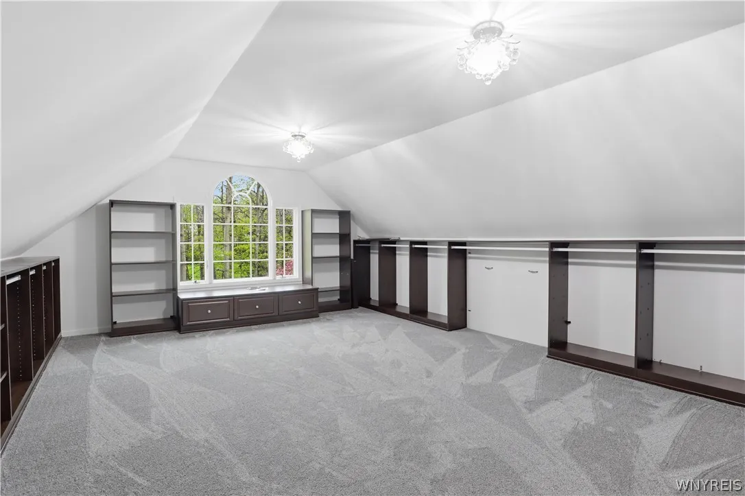 Walkthrough Primary Closet
