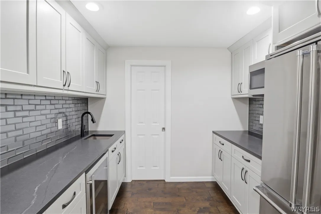 2nd Kitchen - Basement