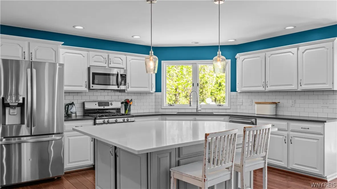 180 Curley Drive, Orchard Park, New York 14127, Orchard Park, New York 14127, 4 Bedrooms Bedrooms, 12 Rooms Rooms,2 BathroomsBathrooms,Residential,For Sale,180 Curley Drive, Orchard Park, New York 14127,0,B1679018