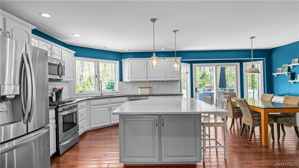 180 Curley Drive, Orchard Park, New York 14127, Orchard Park, New York 14127, 4 Bedrooms Bedrooms, 12 Rooms Rooms,2 BathroomsBathrooms,Residential,For Sale,180 Curley Drive, Orchard Park, New York 14127,0,B1679018
