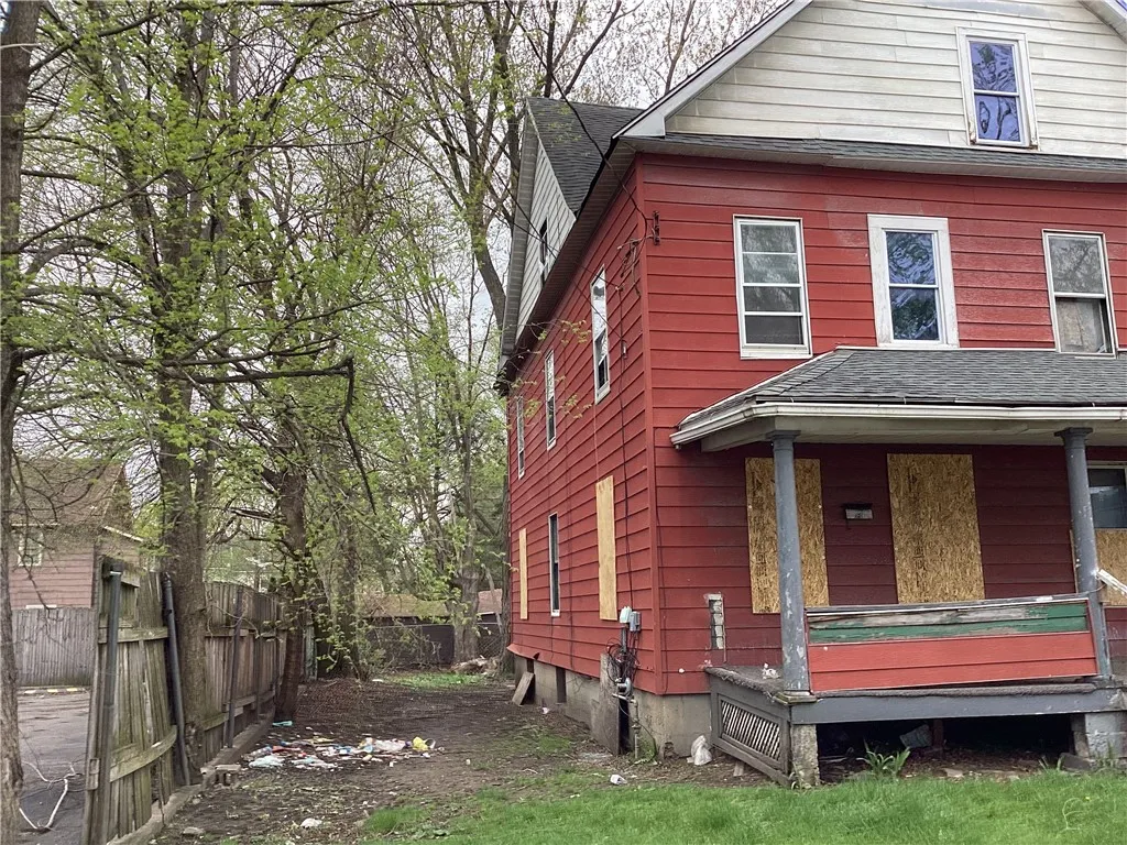 55 Ely Street, Binghamton, New York 13904, Binghamton, New York 13904, 7 Bedrooms Bedrooms, ,3 BathroomsBathrooms,Residential,For Sale,55 Ely Street, Binghamton, New York 13904,0,R1679345