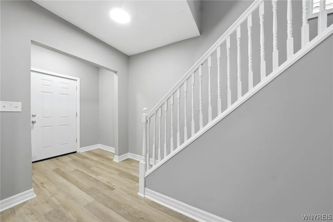 132 Ontario Street, Buffalo, New York 14207, Buffalo, New York 14207, 4 Bedrooms Bedrooms, 9 Rooms Rooms,2 BathroomsBathrooms,Residential,For Sale,132 Ontario Street, Buffalo, New York 14207,0,B1679141