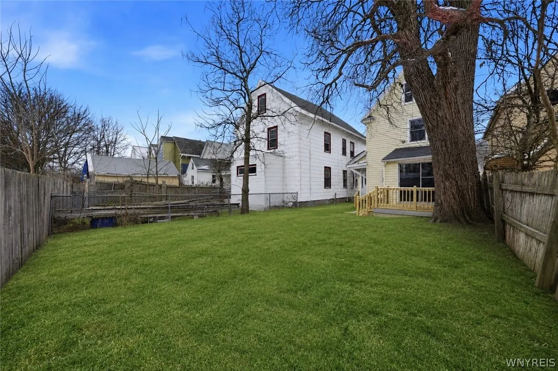 132 Ontario Street, Buffalo, New York 14207, Buffalo, New York 14207, 4 Bedrooms Bedrooms, 9 Rooms Rooms,2 BathroomsBathrooms,Residential,For Sale,132 Ontario Street, Buffalo, New York 14207,0,B1679141