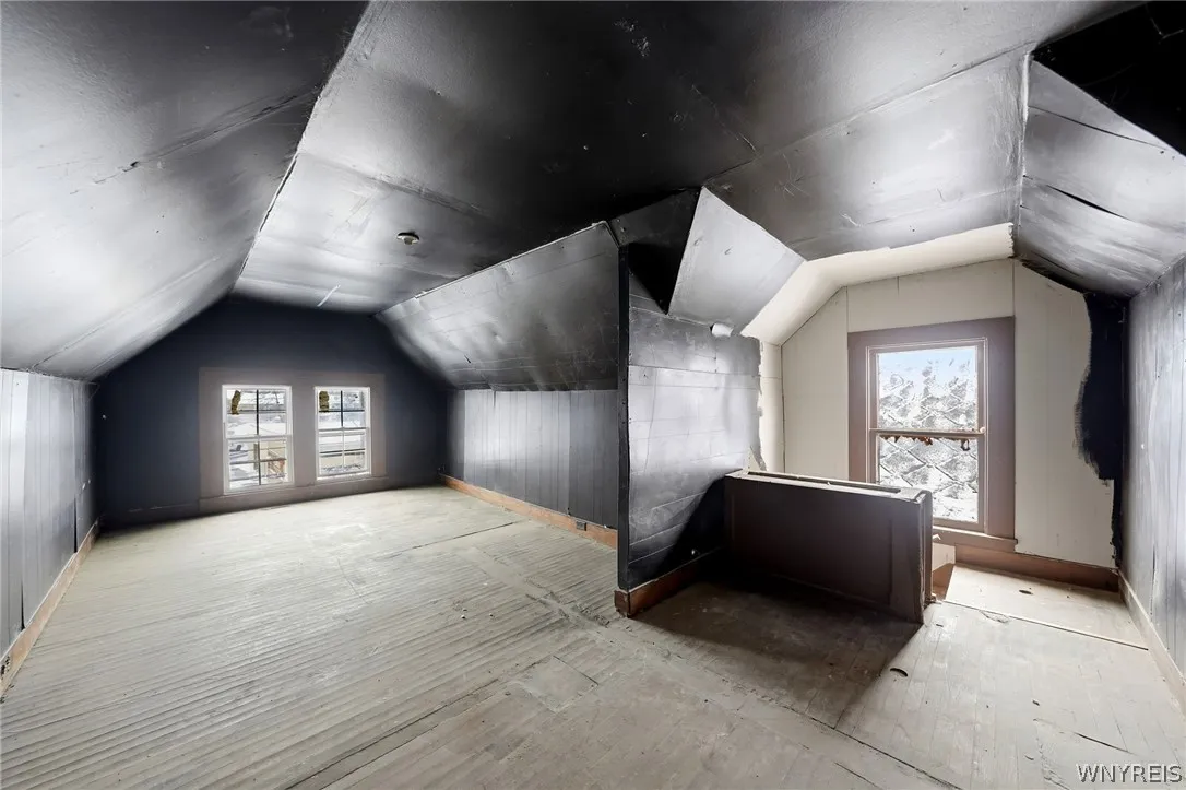 132 Ontario Street, Buffalo, New York 14207, Buffalo, New York 14207, 4 Bedrooms Bedrooms, 9 Rooms Rooms,2 BathroomsBathrooms,Residential,For Sale,132 Ontario Street, Buffalo, New York 14207,0,B1679141