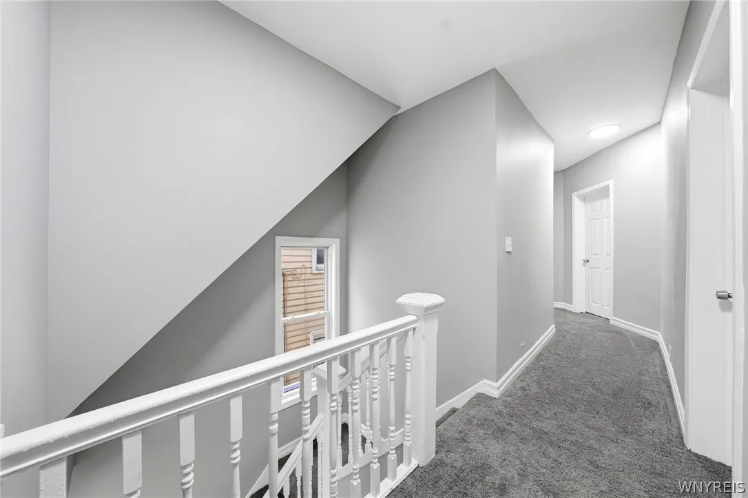 132 Ontario Street, Buffalo, New York 14207, Buffalo, New York 14207, 4 Bedrooms Bedrooms, 9 Rooms Rooms,2 BathroomsBathrooms,Residential,For Sale,132 Ontario Street, Buffalo, New York 14207,0,B1679141