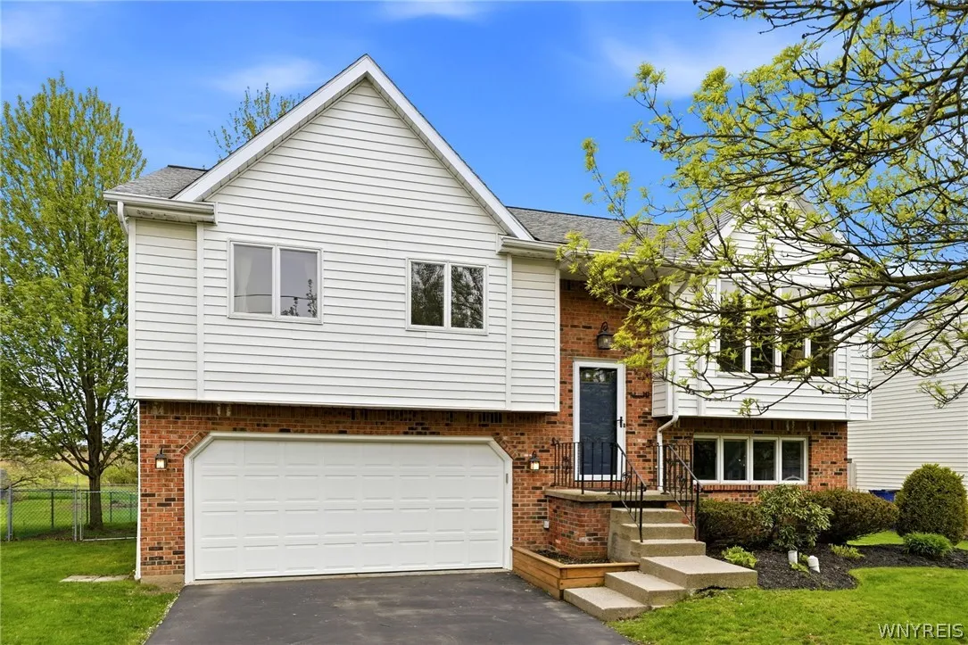 141 Lyndhurst Road, Amherst, New York 14221, Amherst, New York 14221, 3 Bedrooms Bedrooms, 7 Rooms Rooms,1 BathroomBathrooms,Residential,Closed,141 Lyndhurst Road, Amherst, New York 14221,0,B1674242