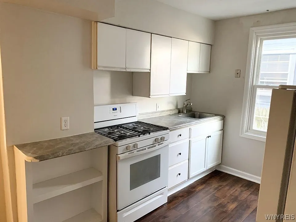 227 14th Street, Buffalo, New York 14213, Buffalo, New York 14213, 8 Bedrooms Bedrooms, ,Multi Family,For Sale,227 14th Street, Buffalo, New York 14213,0,B1679694