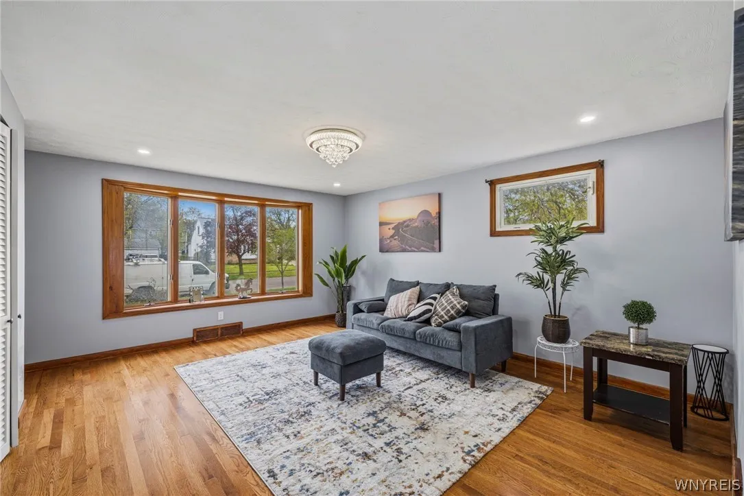200 Rogers Avenue, Tonawanda, New York 14150, Tonawanda, New York 14150, 3 Bedrooms Bedrooms, 6 Rooms Rooms,1 BathroomBathrooms,Residential,For Sale,200 Rogers Avenue, Tonawanda, New York 14150,0,B1680116