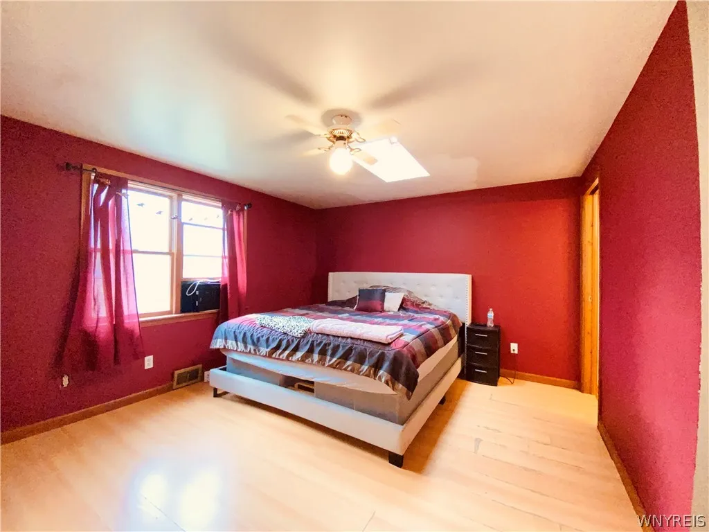 30 King Street, Tonawanda, New York 14150, Tonawanda, New York 14150, 4 Bedrooms Bedrooms, 7 Rooms Rooms,2 BathroomsBathrooms,Residential,For Sale,30 King Street, Tonawanda, New York 14150,0,B1680079