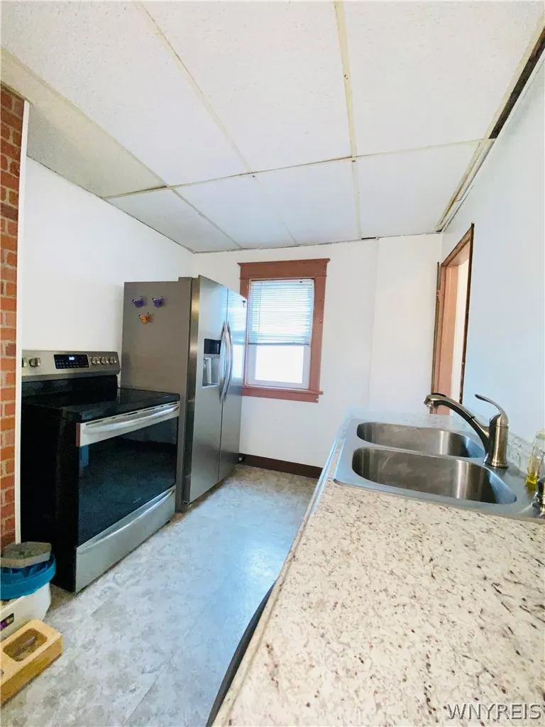 30 King Street, Tonawanda, New York 14150, Tonawanda, New York 14150, 4 Bedrooms Bedrooms, 7 Rooms Rooms,2 BathroomsBathrooms,Residential,For Sale,30 King Street, Tonawanda, New York 14150,0,B1680079