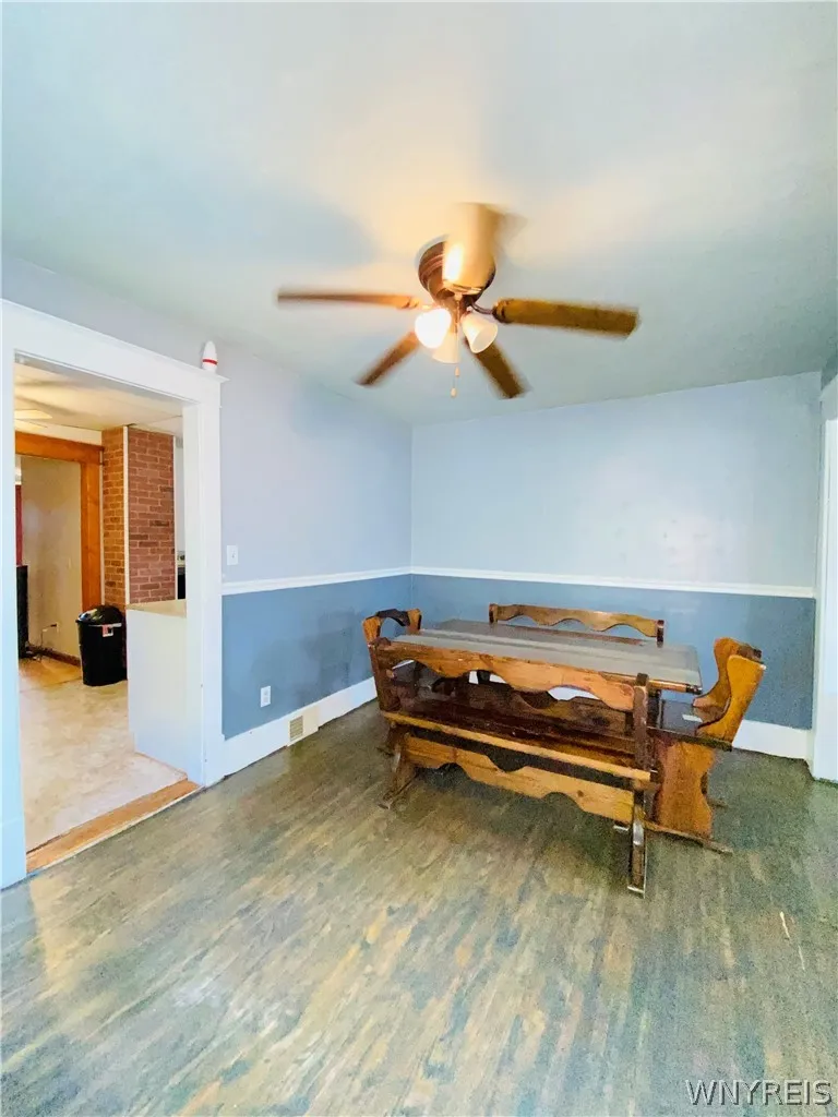 30 King Street, Tonawanda, New York 14150, Tonawanda, New York 14150, 4 Bedrooms Bedrooms, 7 Rooms Rooms,2 BathroomsBathrooms,Residential,For Sale,30 King Street, Tonawanda, New York 14150,0,B1680079