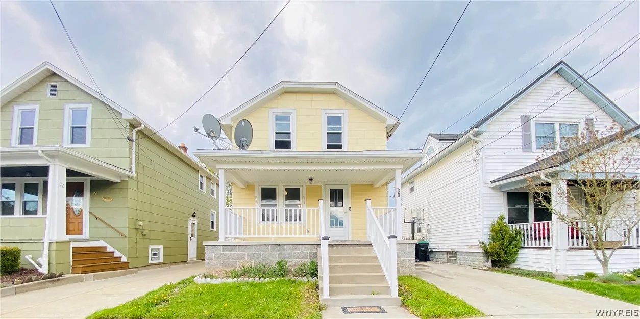 30 King Street, Tonawanda, New York 14150, Tonawanda, New York 14150, 4 Bedrooms Bedrooms, 7 Rooms Rooms,2 BathroomsBathrooms,Residential,For Sale,30 King Street, Tonawanda, New York 14150,0,B1680079