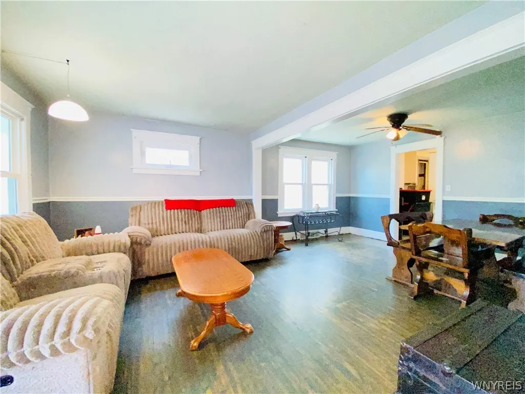 30 King Street, Tonawanda, New York 14150, Tonawanda, New York 14150, 4 Bedrooms Bedrooms, 7 Rooms Rooms,2 BathroomsBathrooms,Residential,For Sale,30 King Street, Tonawanda, New York 14150,0,B1680079