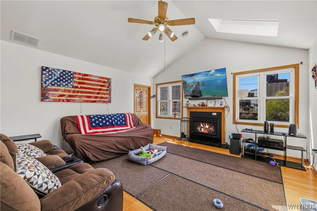 34 Alabama Street, Buffalo, New York 14204, Buffalo, New York 14204, 6 Bedrooms Bedrooms, ,3 BathroomsBathrooms,Residential,For Sale,34 Alabama Street, Buffalo, New York 14204,0,B1680220