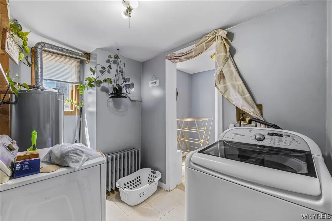 34 Alabama Street, Buffalo, New York 14204, Buffalo, New York 14204, 6 Bedrooms Bedrooms, ,3 BathroomsBathrooms,Residential,For Sale,34 Alabama Street, Buffalo, New York 14204,0,B1680220