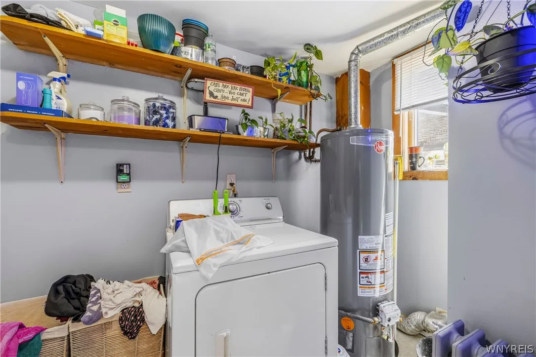 34 Alabama Street, Buffalo, New York 14204, Buffalo, New York 14204, 6 Bedrooms Bedrooms, ,3 BathroomsBathrooms,Residential,For Sale,34 Alabama Street, Buffalo, New York 14204,0,B1680220