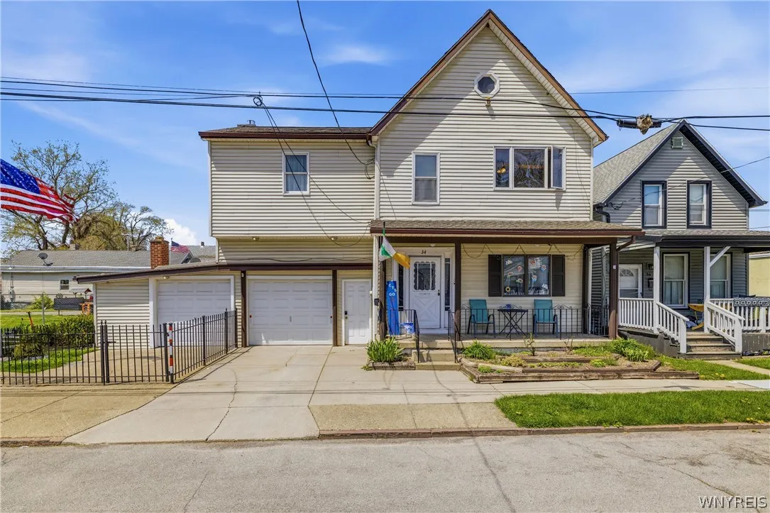 34 Alabama Street, Buffalo, New York 14204, Buffalo, New York 14204, 6 Bedrooms Bedrooms, ,3 BathroomsBathrooms,Residential,For Sale,34 Alabama Street, Buffalo, New York 14204,0,B1680220