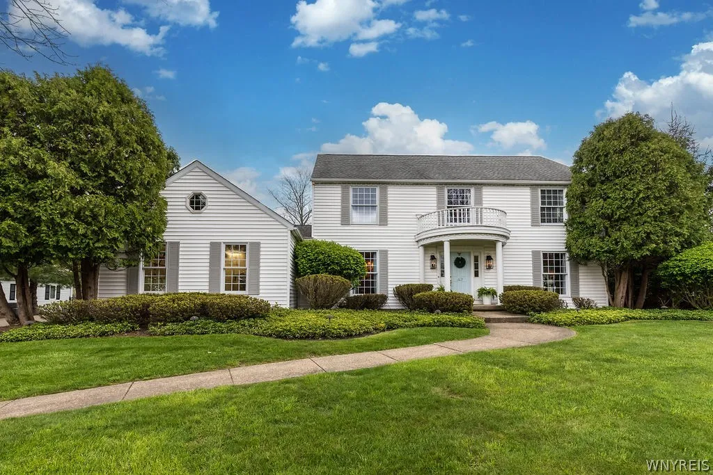 7 Fox Chapel Drive, Orchard Park, New York 14127, Orchard Park, New York 14127, 3 Bedrooms Bedrooms, 7 Rooms Rooms,2 BathroomsBathrooms,Residential,Closed,7 Fox Chapel Drive, Orchard Park, New York 14127,0,B1679686