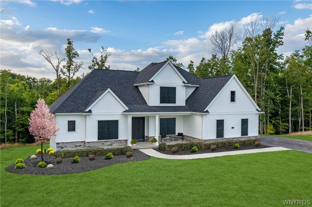 67 Woodthrush Trail, Orchard Park, New York 14127, Orchard Park, New York 14127, 3 Bedrooms Bedrooms, 9 Rooms Rooms,2 BathroomsBathrooms,Residential,For Sale,67 Woodthrush Trail, Orchard Park, New York 14127,0,B1679137