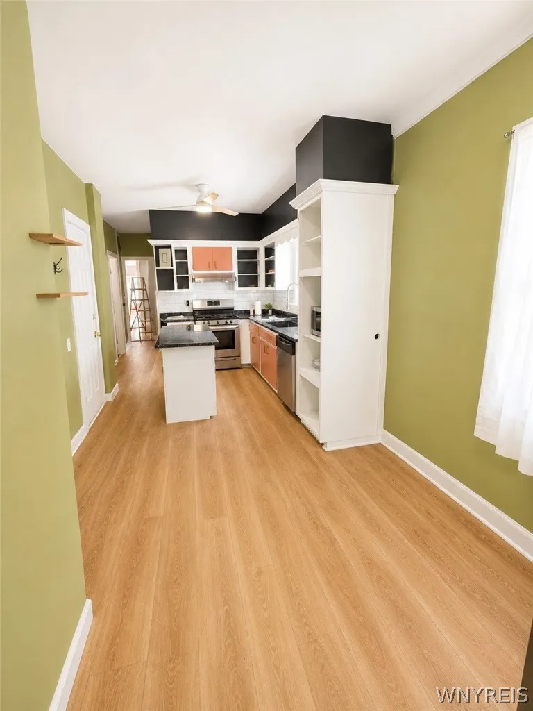 83 Baynes Street Lower, Buffalo, New York 14213, Buffalo, New York 14213, 3 Bedrooms Bedrooms, 6 Rooms Rooms,1 BathroomBathrooms,Residential Lease,For Rent,83 Baynes Street Lower, Buffalo, New York 14213,0,B1680683
