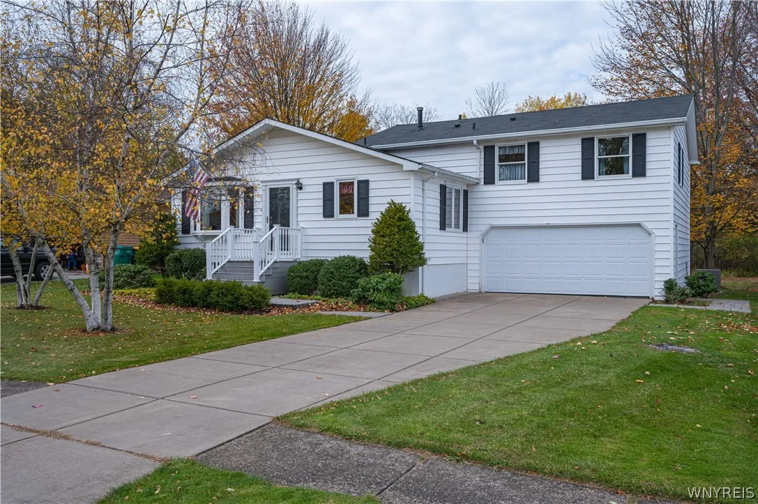 4364 Chisholm Trail, Hamburg, New York 14075, Hamburg, New York 14075, 3 Bedroom Bedrooms, 6 Room Rooms,2 BathroomBathrooms,Residential,Closed,4364 Chisholm Trail, Hamburg, New York 14075,0,B1680495