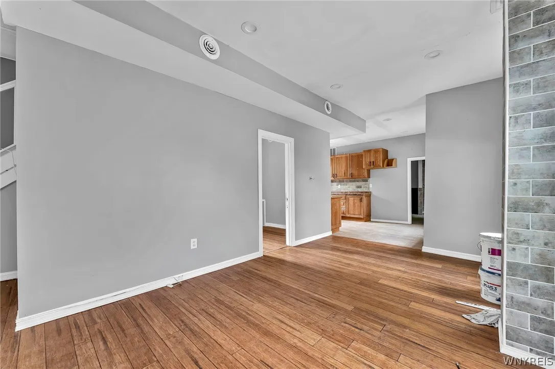 33 Lafayette Avenue, Buffalo, New York 14213, Buffalo, New York 14213, 4 Bedrooms Bedrooms, 6 Rooms Rooms,2 BathroomsBathrooms,Residential,For Sale,33 Lafayette Avenue, Buffalo, New York 14213,0,B1680800
